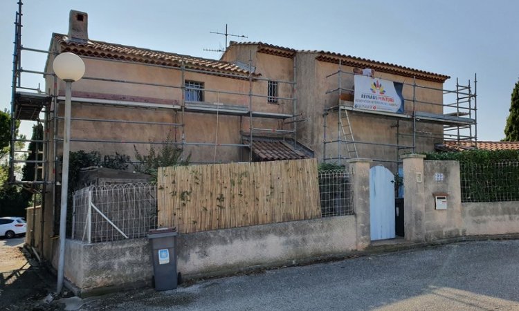 Rafraichissement et ravalement de façade de maison par façadier à Toulon 